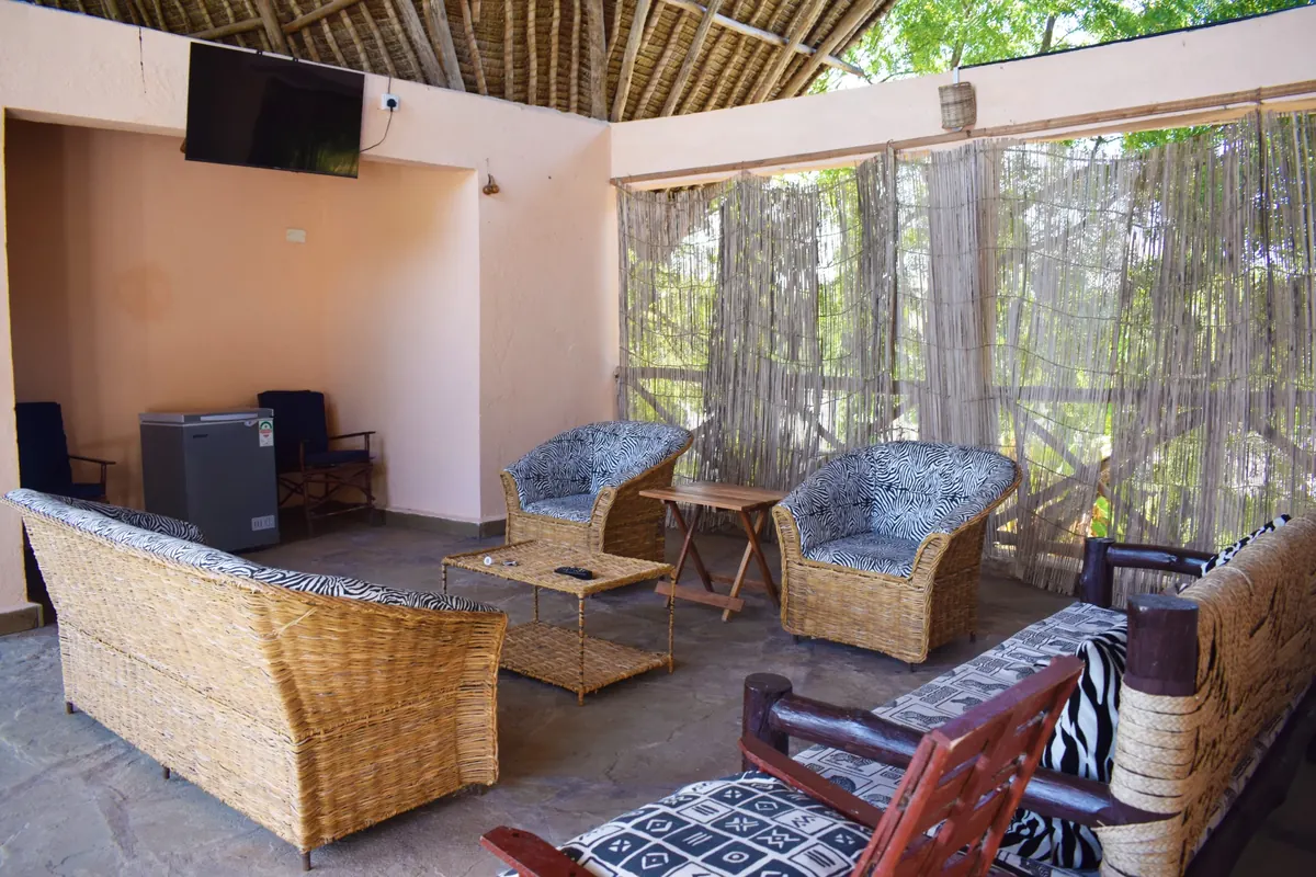 Relaxed bar and lounge area at Raquel's Bliss Diani